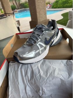 Nike V2K Run - Silver/Navy - New