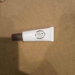Cool Af Lava Water Foundation Uneviled Queen Light-medium Colored
