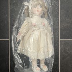 Vintage Heritage Collection Gorham Dolls W/stands