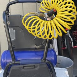 Kobalt  2-Gallon Single Stage Portable Electric Twin Stack Air Compressor