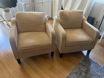 Set of chairs