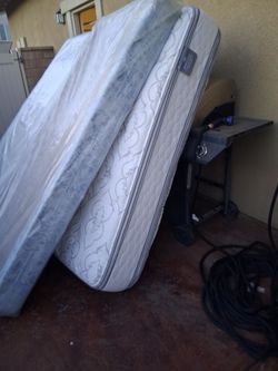 California king bedframe and mattresses