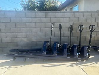 Altra pallet jacks