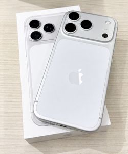 Brand New iPhone 17 Pro Max (UNLOCKED)