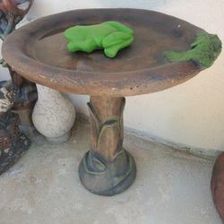 New Bird Bath Water Fountain 