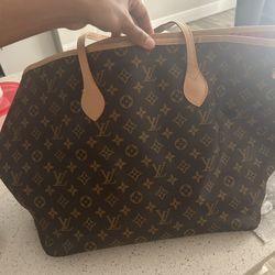 Louie Vuitton Neverful