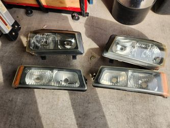 Headlight set for sale