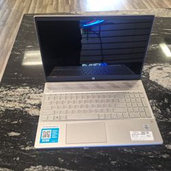 HP Pavillion Laptop 