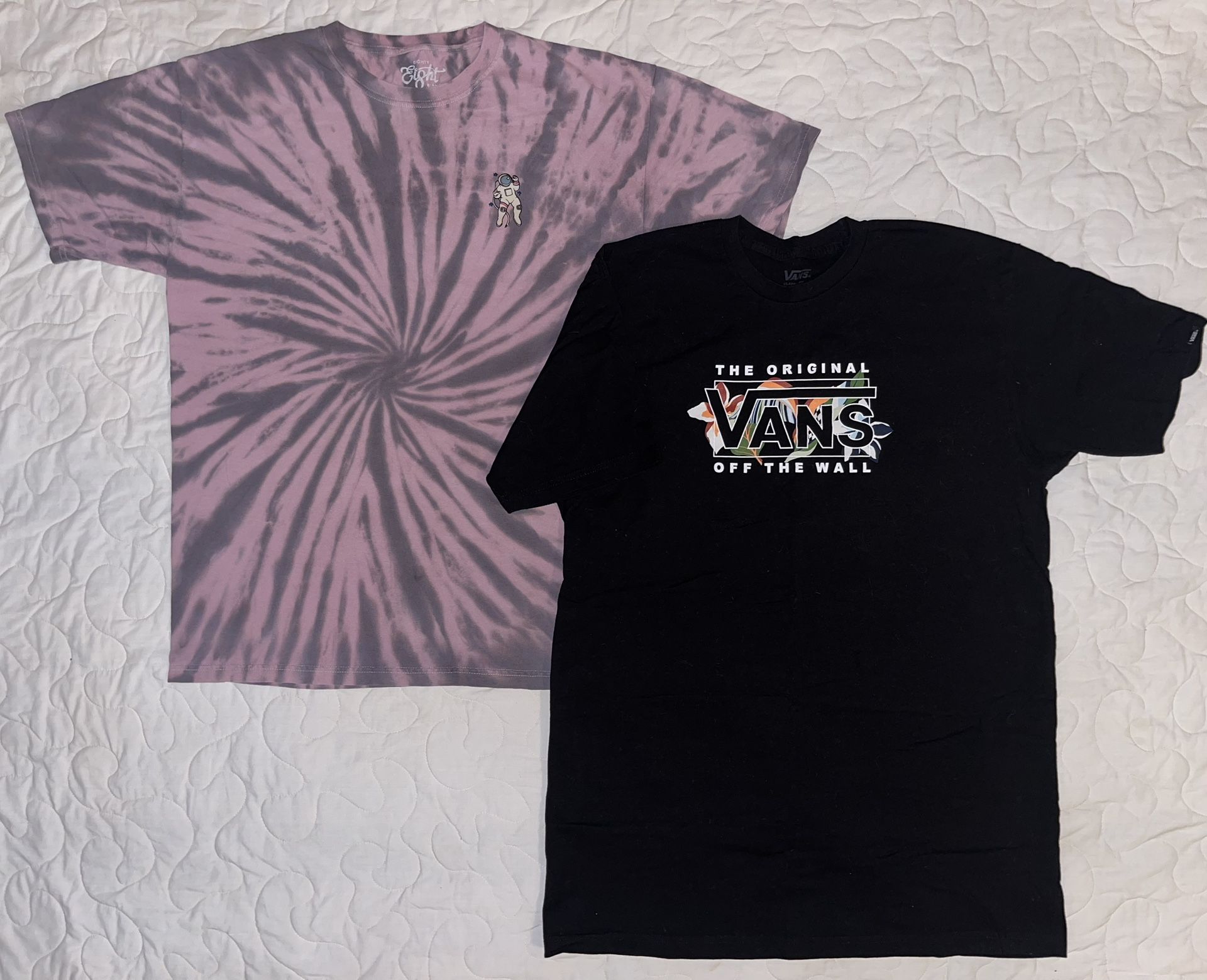2 Men’s T Shirts Size Large