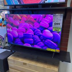 Vizio 4K Smart TV V4K43 SKU5769