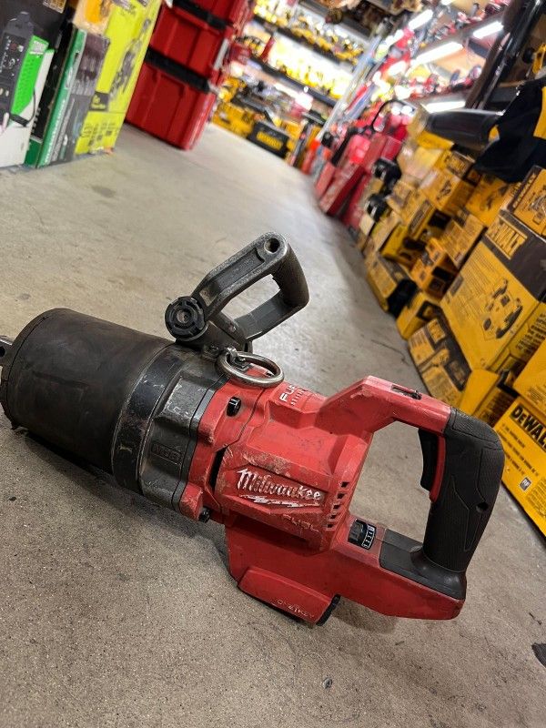 MILWAUKEE M18 CORDLESS 1 IN. IMPACT WRENCH FUEL BRUSHLESS
