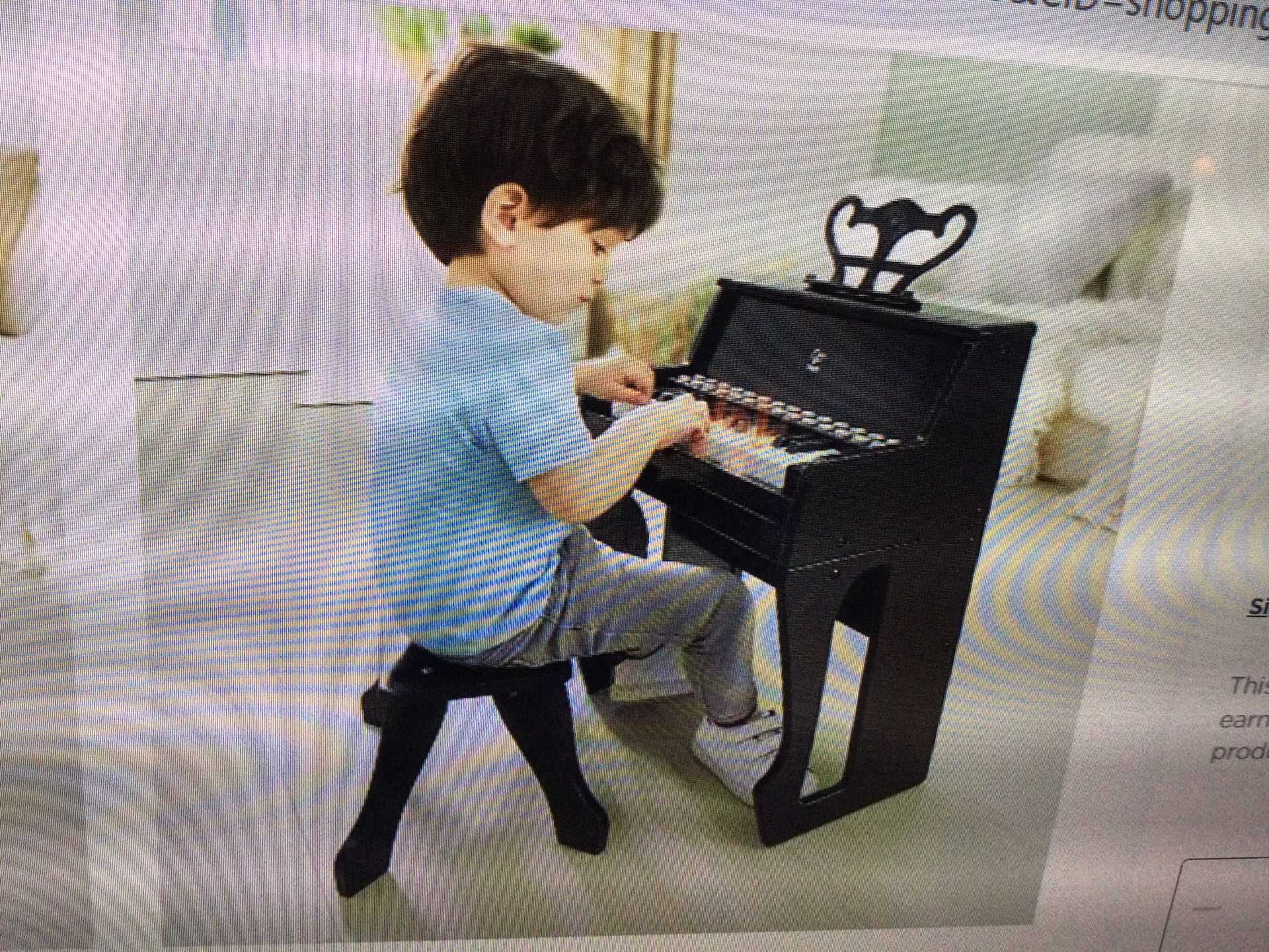 HAPE LEARN WITH LIGHTS PIANO TOY…IN EXCELLENT CONDITION……MISSING POWER CORD…OPERATING WITH BATTERIES
