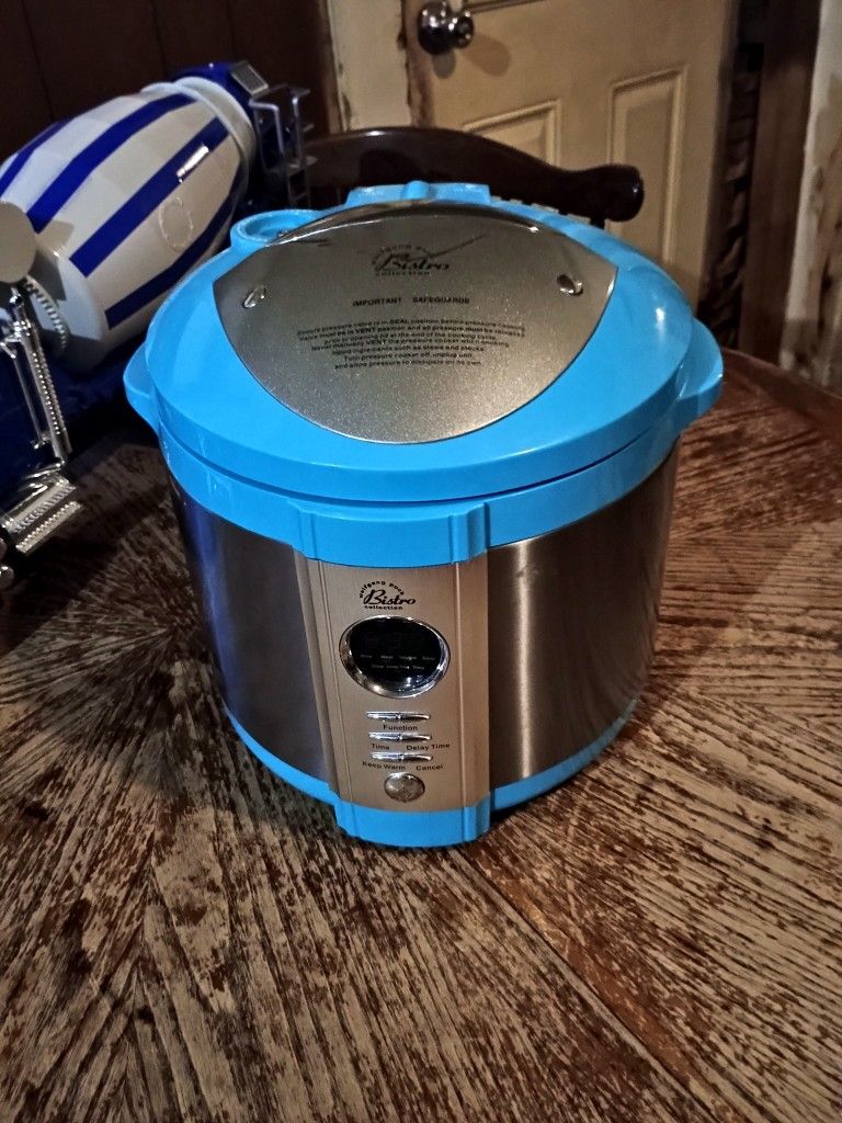 Wolfgang Puck Bistro Collection Pressure Cooker