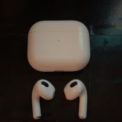 Apple AirPods 4