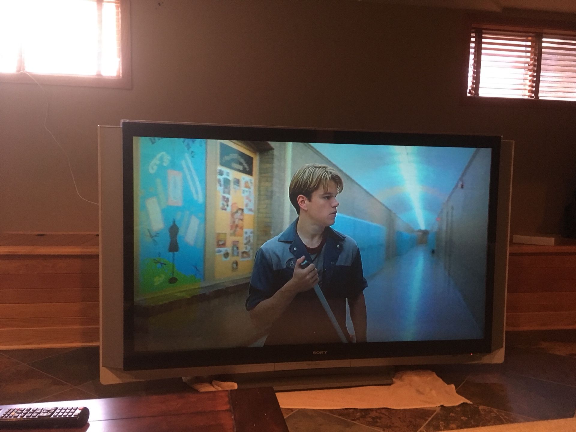 Sony Grand WEGA KDF- 70XBR950 Projection TV