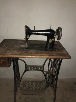 Antique Sweing Machine 