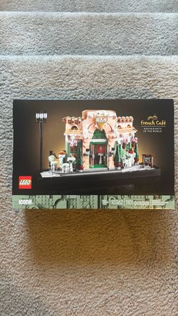 LEGO Icons French Café Set 10362