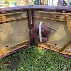 Massage Table 