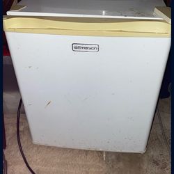 Mini Fridge With Freezer