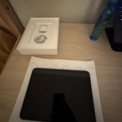 Apple iPad (A16) 11-inch Wi-Fi & Cellular 128GB (2025, 11th generation) - Blue