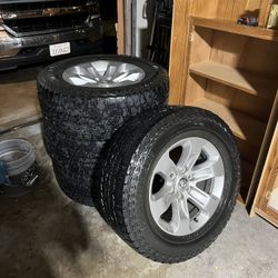 LT275/65R18 123/12US  Tires