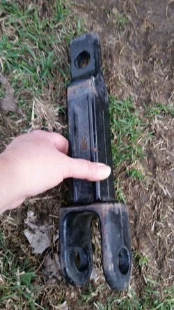 Peterbilt / Kenworth tow pull hitch