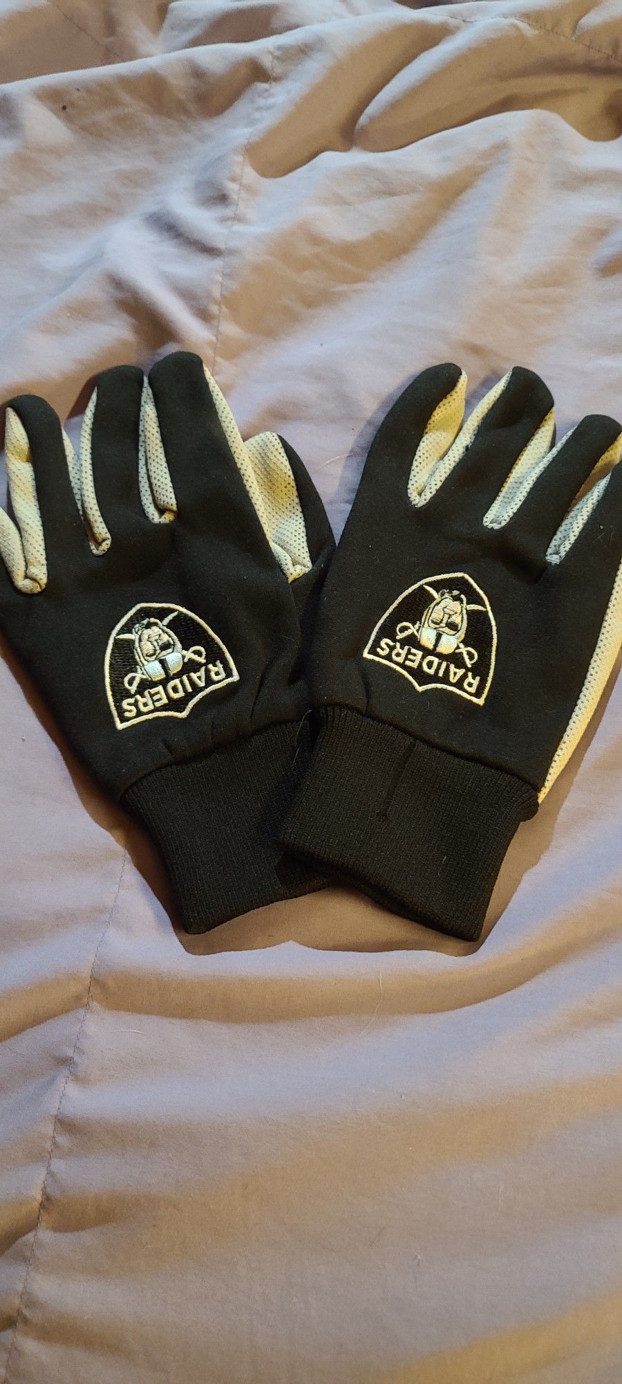 Raider Gloves