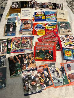 12  UNOPENED VINTAGE WAX PACKS & MORE