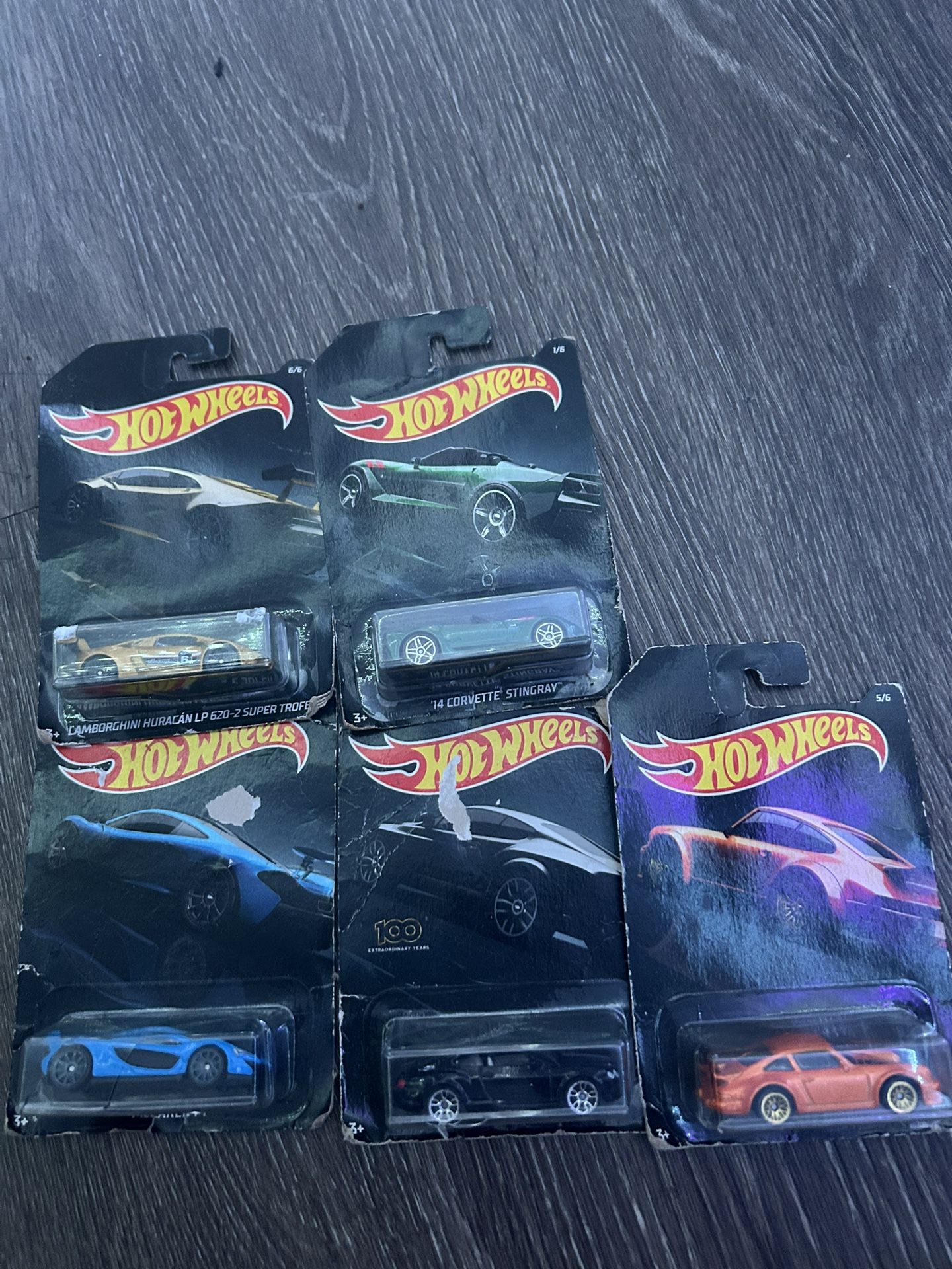 Hot Wheels Dark