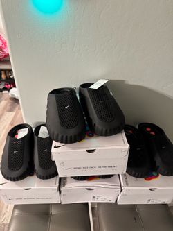 Nike Mind Science Department Mules / Clogs - Black