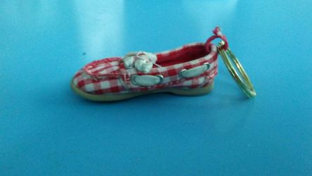 Checkered shoe key ring