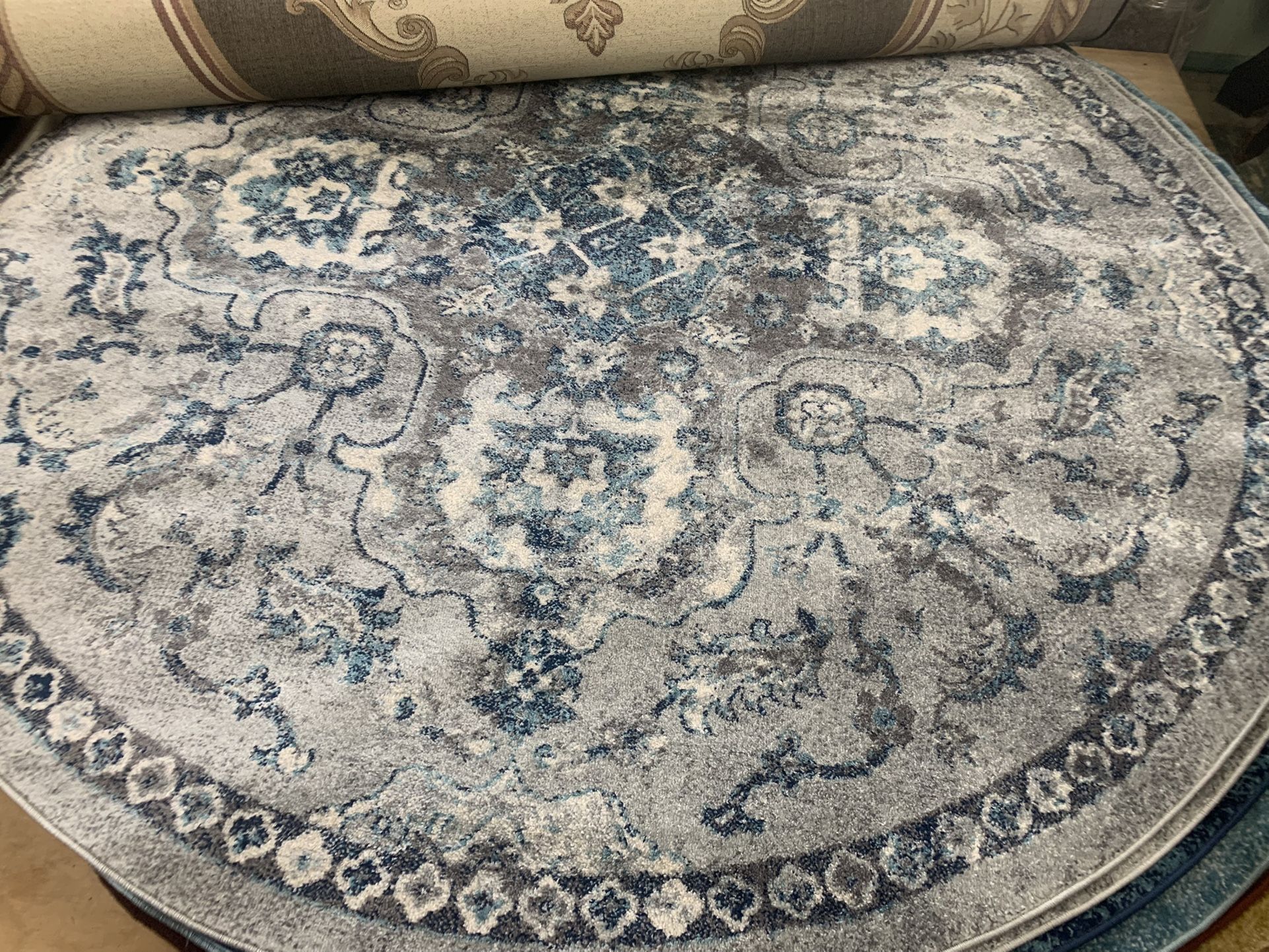 Round Area Rug Brand New Extra Large
