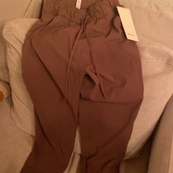 Lululemon High Rise Joggers Size 4