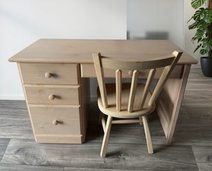 Desk with 3 drawers