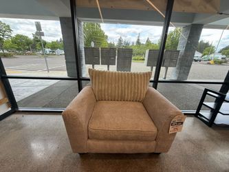 Broadway Chair