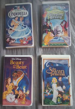 VINTAGE Walt Disney Princess Lot (4)  VHS tapes Clamshell