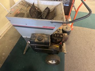 Craftsman Gas-Powered Wood Chipper Shredder