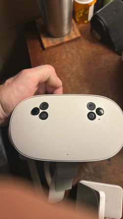 Meta quest vr goggles