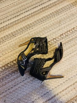 High heels size 10 👠