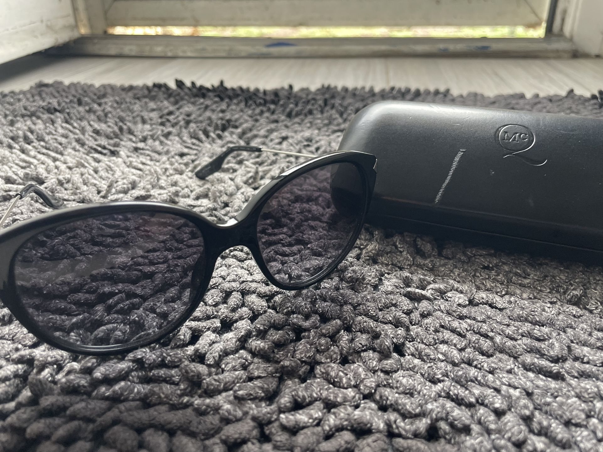 ALEXANDER MCQUEEN Sunglasses