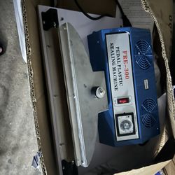 Plastic Sealing Machine