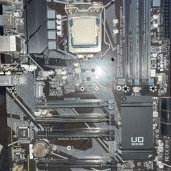 GIGABYTE B560M DS3H AC Motherboard, with Intel i5-11400F 2.6GHZ and T-Force DDR4 32GB (4x8GB) Ram 3200MHz