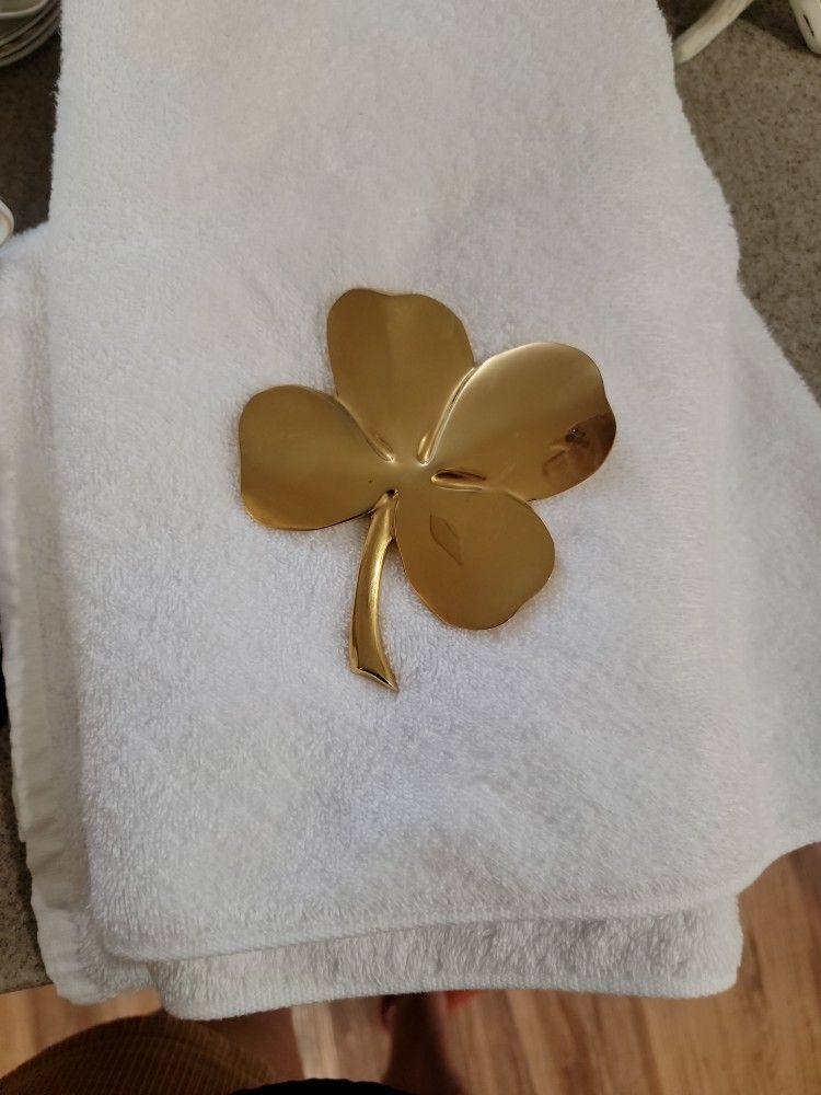 24K Gold Lucky Glover