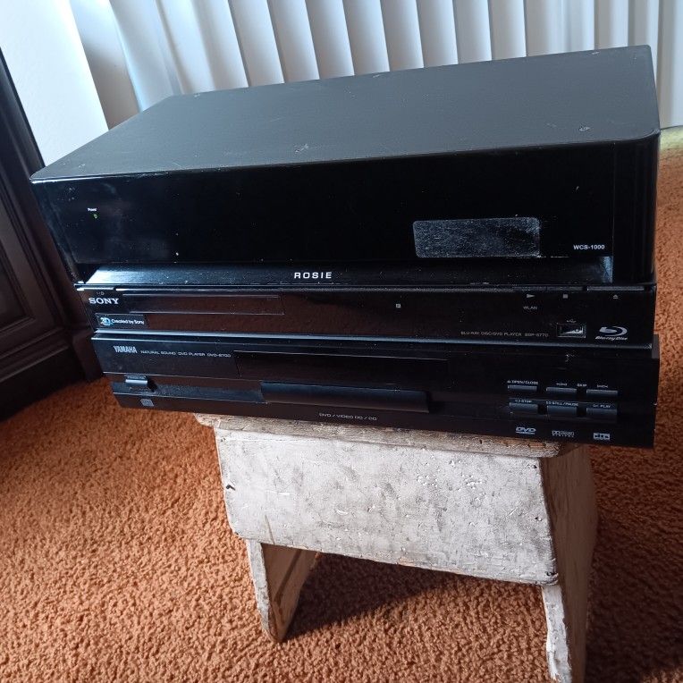 Savant Smart Audio DVD BLUE RAY PLAYER