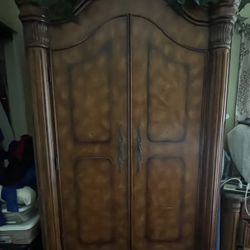 Bedroom armoire 