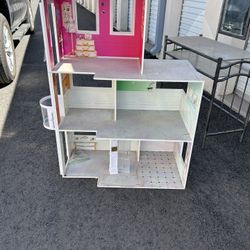 Rainbow High Doll House 