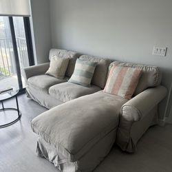 Comfortable Sectional Sofa – Great Condition