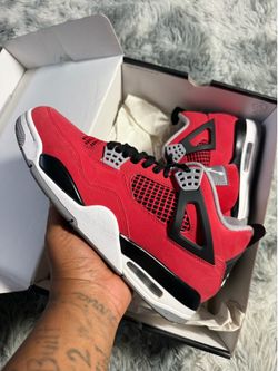 Jordan 4 Size 10