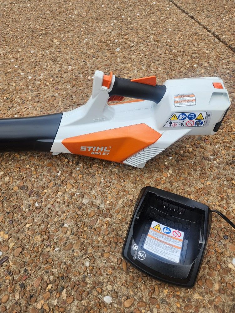 *** STIHL LEAF BLOWER ***