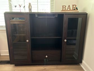Bar Cabinet with Accessories